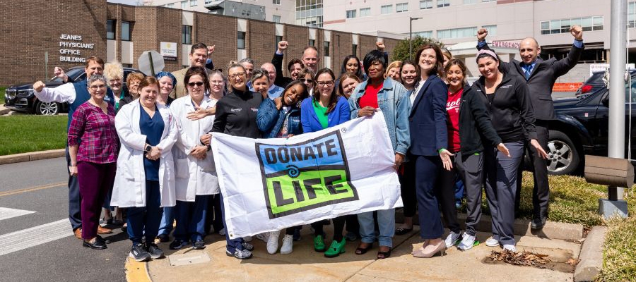 donate group with banner