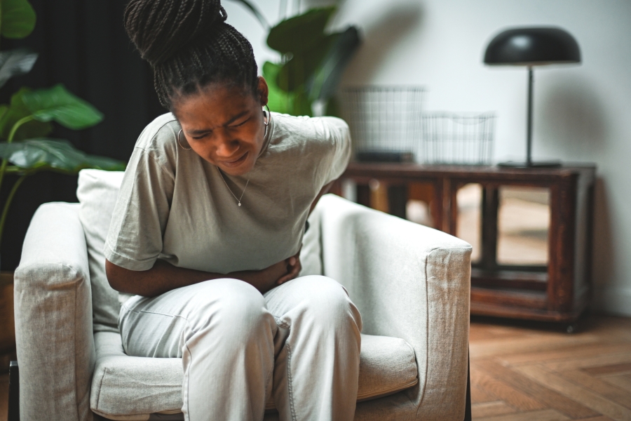 woman with gastrointestinal disorder