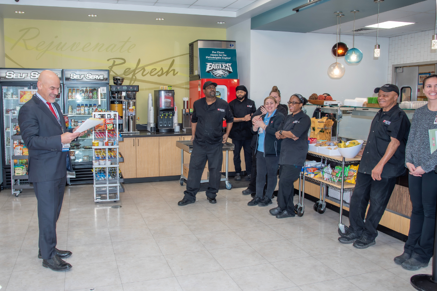 Robert G. Uzzo, MD, MBA, FACS, President & CEO of Fox Chase Cancer Center, G. Willing “Wing” Pepper Chair in Cancer Research for Fox Chase Cancer Center, EVP of Cancer Services for Temple Health, and Senior Associate Dean of Clinical Cancer Research for the Lewis Katz School of Medicine at Temple University, thanks Fox Chase’s Food Service team for their hard work. 