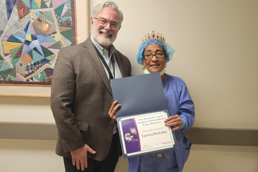 Q4 Mountain Laurel Award winner Vanessa Hockaday (right) with Temple Health-Chestnut Hill Hospital President & CEO Richard Newell (left). 