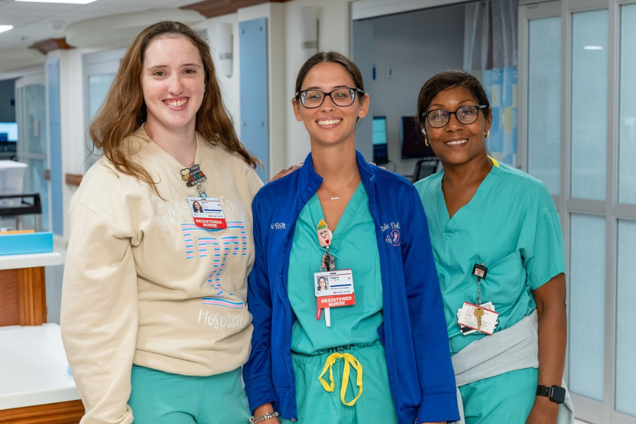 Temple Women & Families team members on the first day at the new hospital.