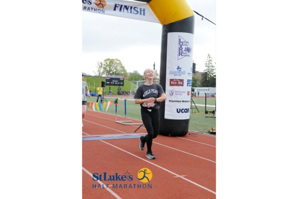 elizabeth running race