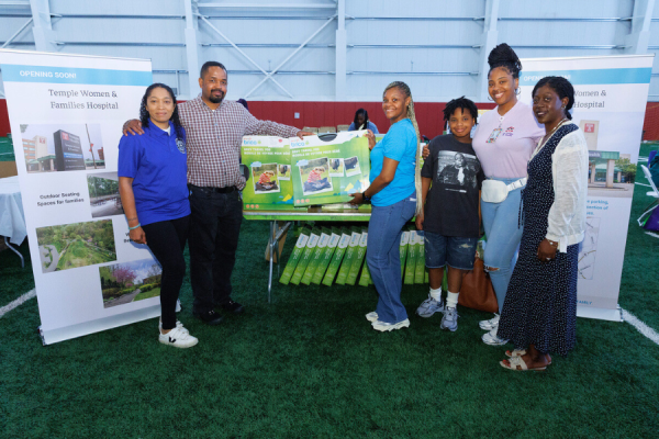 Senator Street with Temple Health team members, including Dr. Branche.