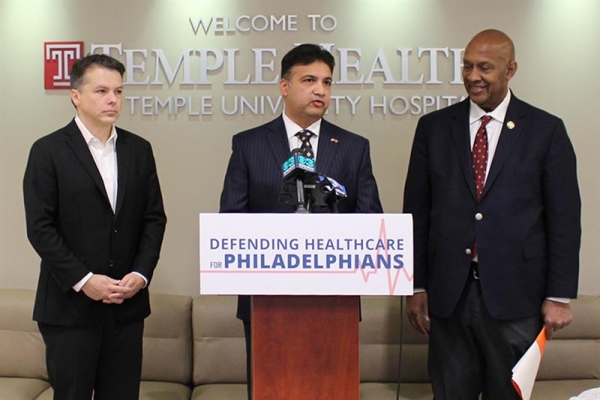Temple Health President & CEO Abhi Rastogi (center) delivers remarks at Representative Boyle (left) and Evans’ (right) press conference.