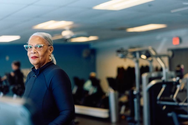 Gwen Working Out In the Gym Facility 